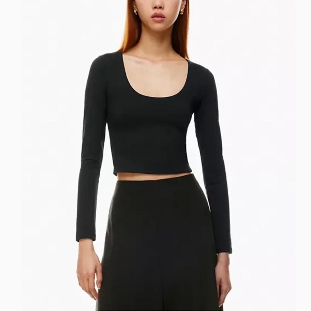 Babaton Contour Scoop Neck Long Sleeve (in Burgundy)